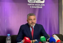 Klosi mbledh drejtuesit politik të Partisë Socialiste në qarqe pa Ramën, në mbledhje dhe Gjiknuri