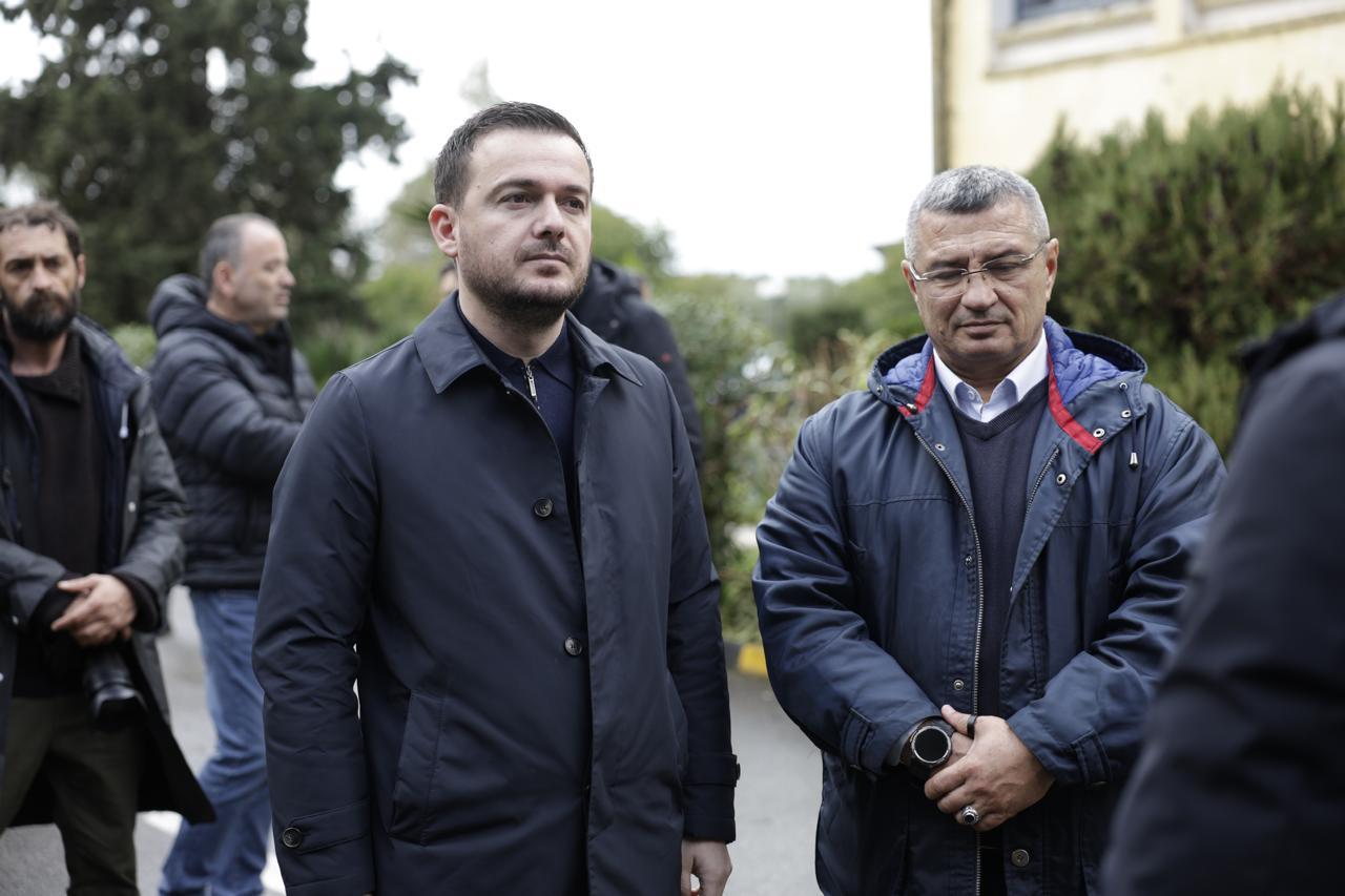 Ministri Salla në Fier  Angazhim në terren për mbështetjen e banorëve dhe evakuimin e bagëtive