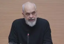 “Do dëmshpërblehen banesat dhe gjëja e gjallë”/ Rama porosi deputetëve: Shkoni pranë njerëzve të prekur nga përmbytja