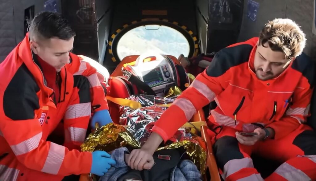 Forcat Ajrore transportojnë me helikopter një fëmijë të lënduar nga Selenica drejt Vlorës  reagon Pirro Vengu