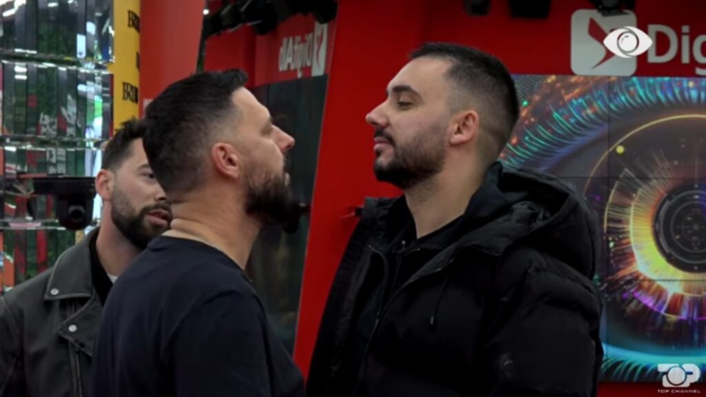 Kujt i ka lënë një porosi  Keijsi komenton me një fjalë banorët e BBVip 5  Inteligjente dhe dinake 