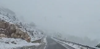 Nisin reshjet e borës në qarkun e Kukësit/ Temperaturat zbresin deri në –16°C, autoritetet i bëjnë thirrje shoferëve për kujdes