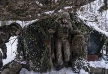 Financial Times: Trump lidh garancitë e sigurisë për Kievin me lëshimin e Donbasit ndaj Rusisë