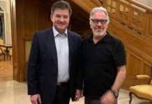LAJMI I FUNDIT/ I dolën biseda me Jeffrey Epstein, jep dorërheqjen Lajčák i dërguari i dialogut Kosovë-Serbi
