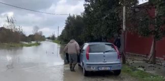 LAJMI I FUNDIT/ Përmbytjet në Durrës, shënohet viktima e parë