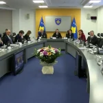 “2025, vit i interesave partiake”/ Analistët në Kosovë: Pasojat e krizës vijojnë, pritet rikthimi te interesat e qytetarëve