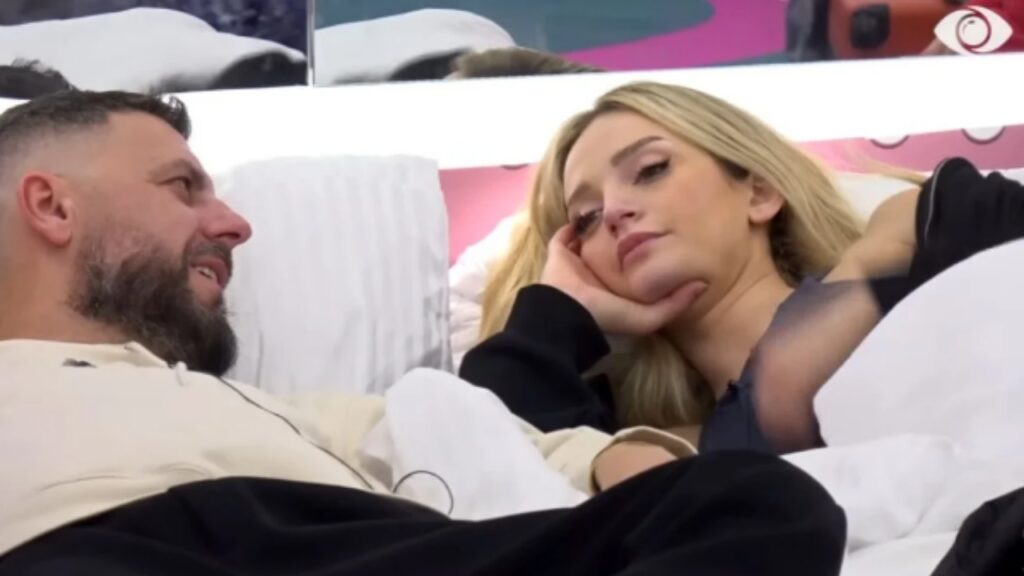  Të ka mërzitur    Selin pyet Mirin për Kutinë e Pandorës  çfarë i tha banori 