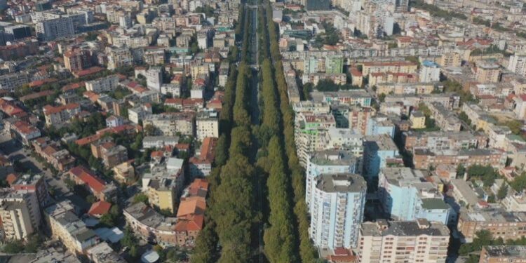 si-te-beni-rivleresimin-e-pasurise-mund-te-zgjidhni-mes-tarifes-minimale-ne-e-albania-dhe-vleresuesit-te-certifikuar