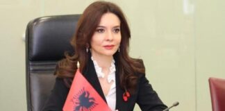 Ministrja Spiropali: Përgëzojmë studentët shqiptarë të Maqedonisë së Veriut për angazhimin qytetar për kërkesën e tyre për përdorimin e gjuhës shqipe në përputhje me të drejtat e garantuara nga Kushtetuta