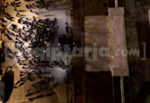 Berisha vazhdon të braktiset në protesta, një ‘grusht’ ithtarësh i shkojnë në tubimin para Kryeministrisë