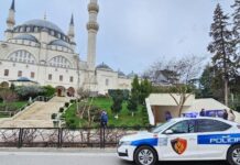 Policia e Shtetit uron besimtarët për muajin e shenjtë të Ramazanit: Begati dhe paqe në çdo familje shqiptare!