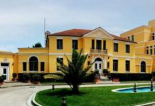 Protesta e opozitës më 20 shkurt/ Ambasada e SHBA në Tiranë mesazh për qytetarët amerikanë: Shmangni demonstratën