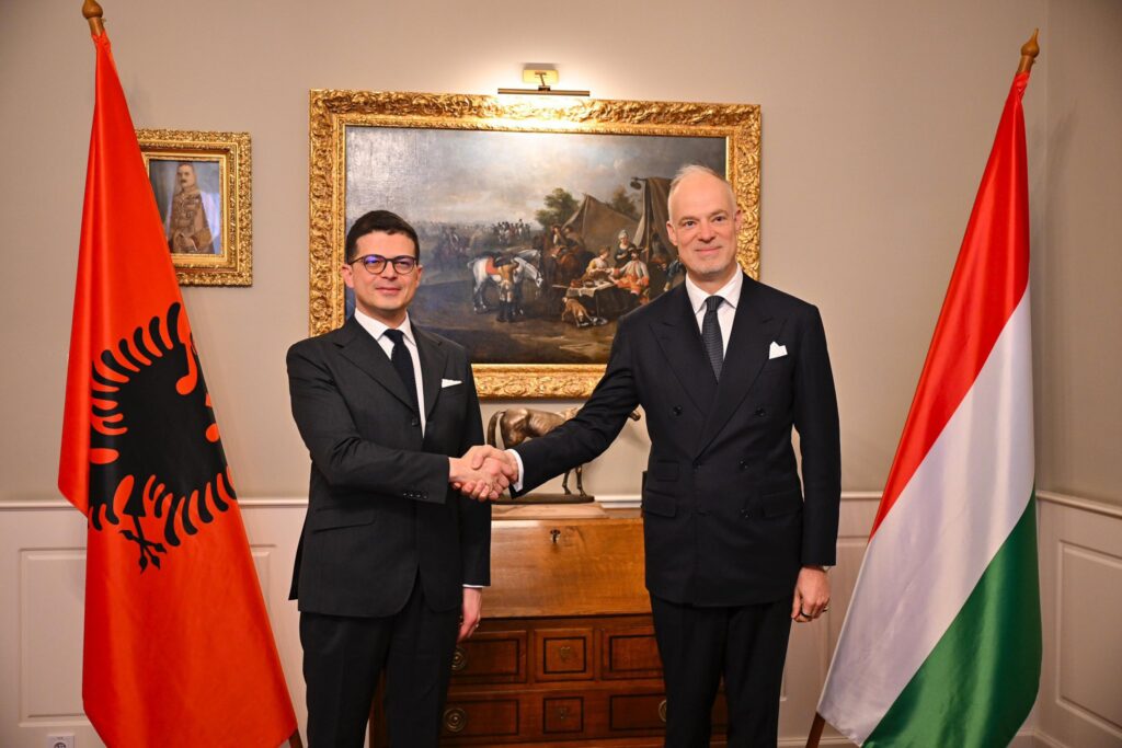Shqipëria dhe Hungaria forcojnë partneritetin strategjik në mbrojtje