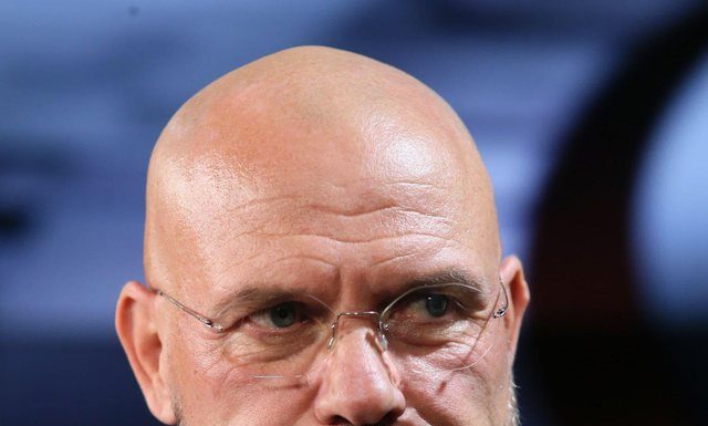 Lindi dielli shkrepi drita, po na vjen LaCivita…