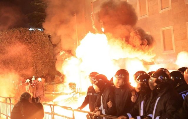 -640-0-1771002734xmolotovbabani-482