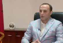 U skualifikua nga SPAK për një fotografi me Veliajn, gjyqtari Gerd Hoxha fiton në KLGJ dhe vazhdon garën si kandidat në GJKKO