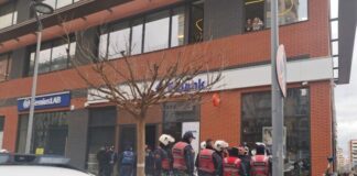 Detaje nga grabitja me kallash e degës FiBank në Tiranë, autori qëlloi me armë zjarri dhe… (VIDEO+EMRI)