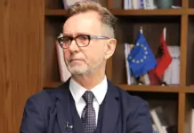 “Sulmet e politikanëve ndaj SPAK nuk duhet të vazhdojnë”/ Ambasadori Silvio Gonzato për DW: Po ndjekim nga afër nismën për heqjen e imunitetit