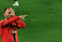 Barcelona fton Muriqin në sfidë me Levandovskin, sulmuesi shqiptar reagon në rrjetet sociale