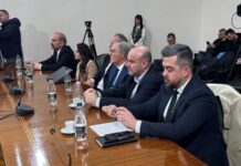 Mblidhet Komisioni i Reformës Zgjedhore, PD ulet sërish në tryezë me PS. Zbulohen emrat e ekspertëve nga të dyja palët