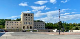 Një ditë pas ekstradimit në Shqipëri, Durim Bami kërkon të trasnferohet nga burgu “313”