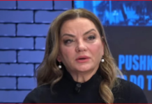 Albana Vokshi ankohet për zjarrin në protestë: Më morën flakë këpucët dhe pantallonat