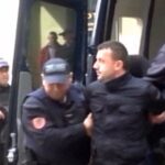 U ekstradua nga Dubai, mbërrin në Shqipëri Durim Bami, i akuzuar për “grup të strukturuar kriminal”