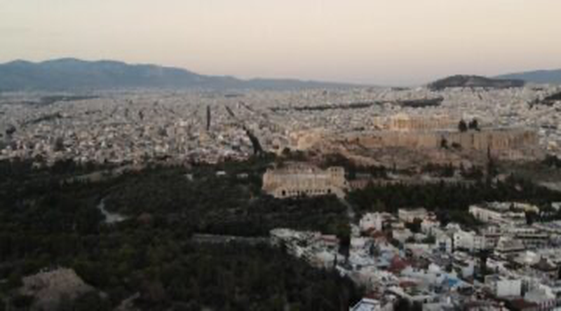 Greqi  qiratë dalin jashtë kontrollit