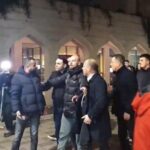 Flamur Noka dhe Xhelal Mziu nën hetim pas protestës së 20 shkurtit, akuzohen për shtyrje dhe goditje të dy qytetarëve para Parlamentit