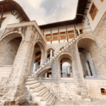 Muzeu Kadare në Gjirokastër, atraksion kulturor për vizitorët vendas dhe të huaj