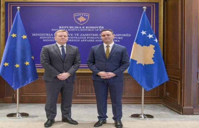 -800-0-3b7dc55c8355f8316b8910390c9ff76a