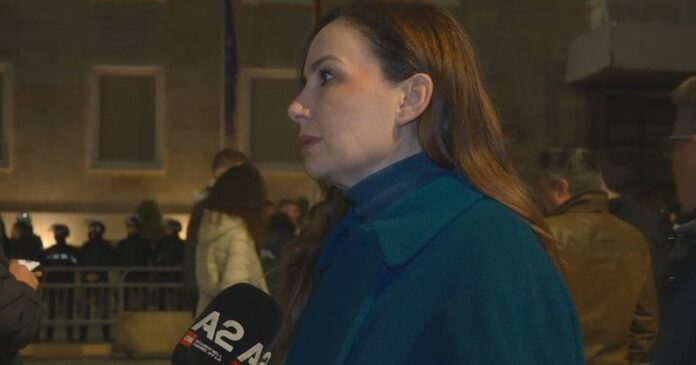 -800-0-405ce176f15f41ee16b86ec28073f128