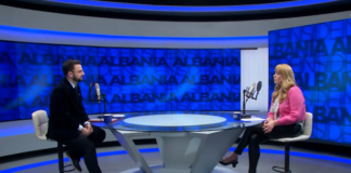 Rrëfehet Endri Shabani: Puthja simbolike për deputetët dhe diferencat me Lapajn