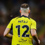 Mario Mitaj i bën “lëmsh” të gjithë, mbrojtësi i Kombëtares shfaqet papritur për ndeshjen më të rëndësishme