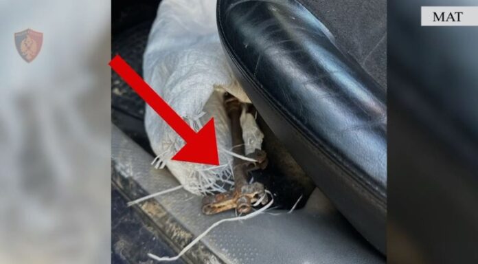 -800-0-83198f9dabcf6574745b402f939a0fc8