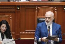 “Nuk hyjmë në vallen e dorëheqjeve sa herë ka një akuzë”, vendimi i Ramës për Ballukun: Do pres raportin e Këshillit të Mandateve