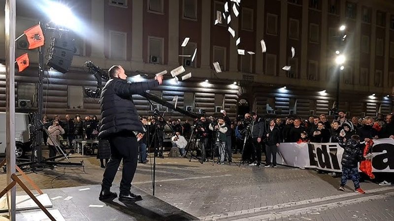 Opozita nuk është e shtypur por e konsumuar