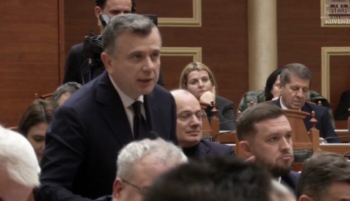 -800-0-e6280804d31e3f32a234cdc3d3f3eaa9