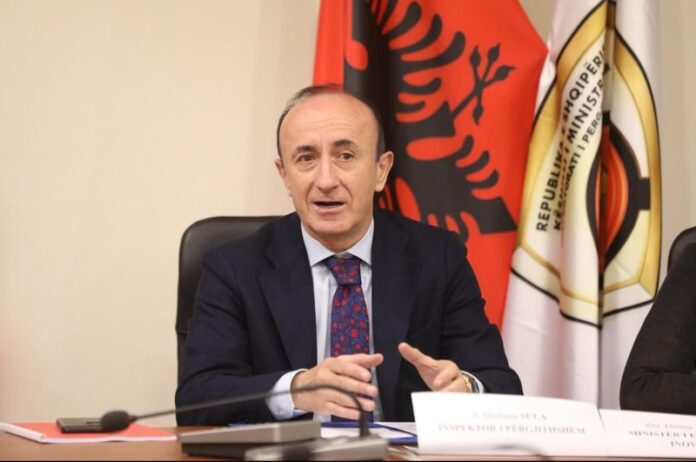 -800-0-f447ce5750d420b495537b45f04c1084