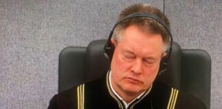 Gjyqtari i Speciales dremit në seancë, teksa avokati i Veselit mbante fjalën përfundimtare