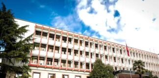 Pas 12 vitesh në kampin e ferrit në Siri, Eva Dumani rikthehet në Tiranë/ Reagon Ministria e Jashtme: Operacioni u realizua me mbështetjen e partnerëve