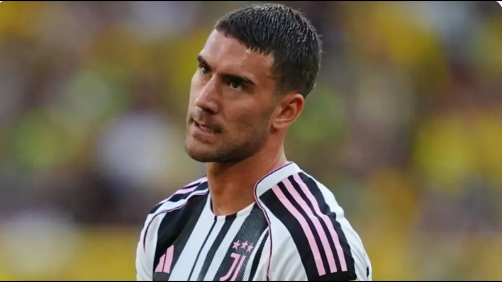 Sirena angleze për Dusan Vlahovic  Tottenham dhe Chelsea përpara Milanit