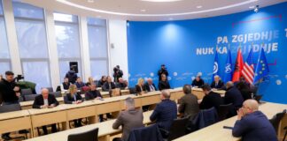 Berisha për bojkotimin e Parlamentit, 8 deputetë kërkojnë të mos lëshohet terren