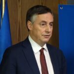 Përfaqësuesi i PE-së McAllister për mediat: Protestat e dhunshme nuk kanë vend në demokraci