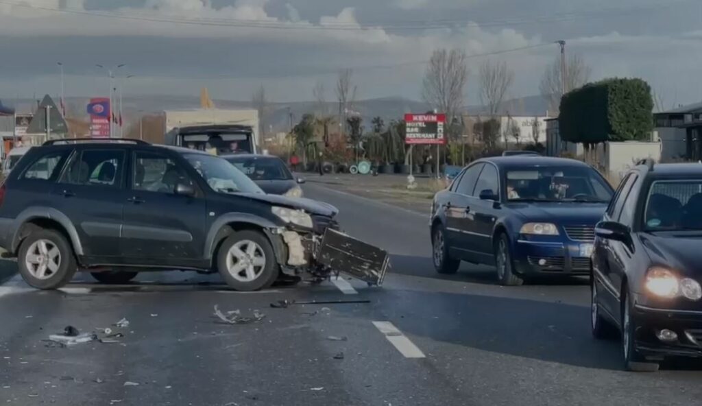 Aksident me vdekje në superstradën Milot Fushë Krujë  humb jetën drejtuesi i motoçikletës
