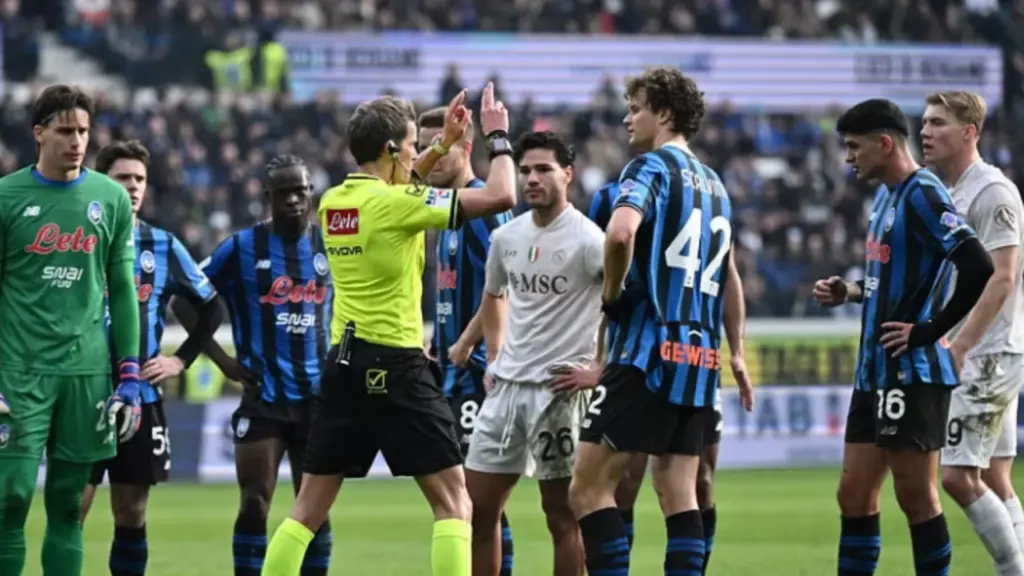 Serie A Gabimet në Atalanta Napoli do dënojnë Chiffin  Piccinini i Milan Parma shpëton