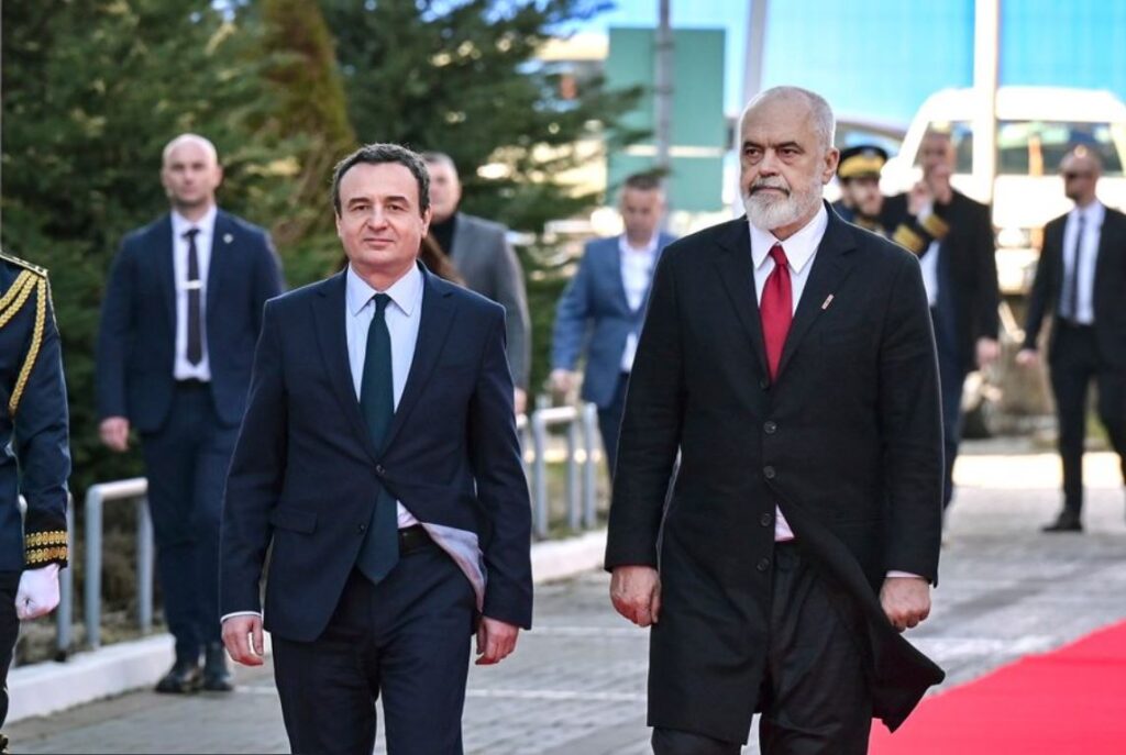 Rama uron Pavarësinë e Kosovës  Gëzuar me keqardhjen që s mund të jem sot në manifestimin e solidaritetit me katër pengjet e UÇK së