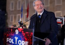 “10 shkurti dita e kryengritjes tonë…”/ Berisha flet nga foltorja: Zëri ynë tronditi në themel regjimin