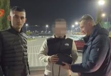 Punonjësit e Policisë, jashtë shërbimit, gjejnë dhe kthejnë çantën me 1000 euro, dokumente dhe celular