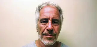 “Spiun i Putinit”/ Kryeministri polak hedh akuza të forta për Rusinë pas publikimit të dosjeve Epstein: 9 mijë prej tyre lidhen me Moskën